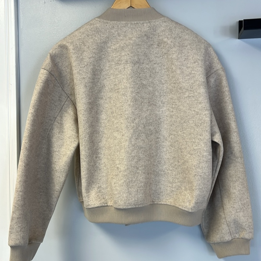 Cream Crop Varsity Style Jacket Beachlunchlounge Sz M - Picture 3 of 8